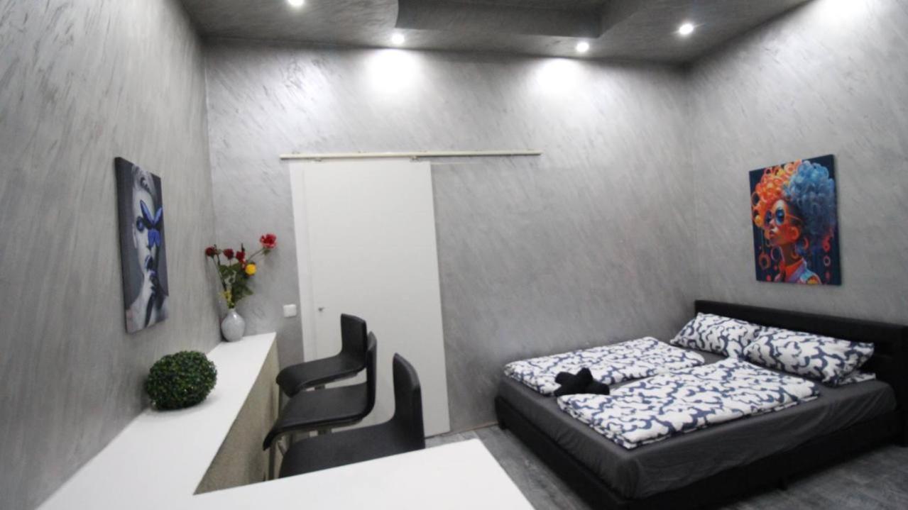 Family Studio In Akh Area Vienna Exterior photo